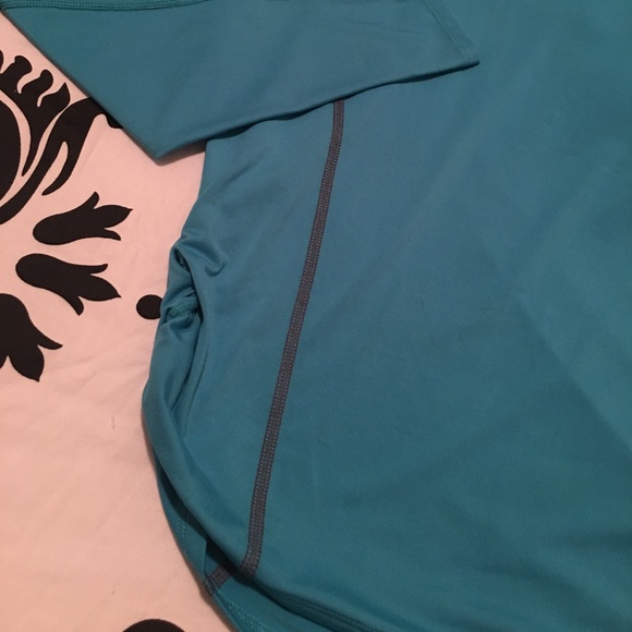 BlackTip Sea Siren Dolman Top! - Picture 3 of 8